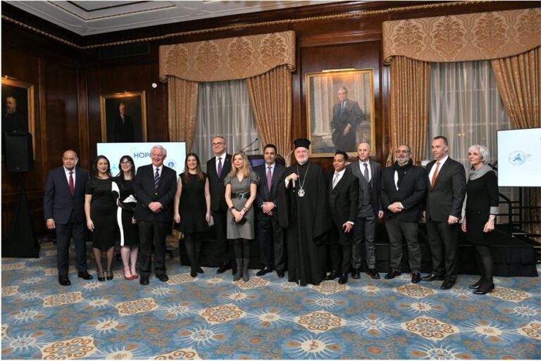 Hope For Children: Εγκαινίασε την παρουσία του στην Αμερική για στήριξη παιδιών