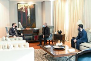 Με τον Πρέσβη της Αιγύπτου συναντήθηκε ο Αβέρωφ Νεοφύτου