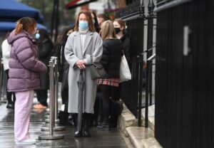 "Σαρώνει" τον πλανήτη η Όμικρον: Νέο ημερήσιο ρεκόρ σε ΗΠΑ, Καναδά και Αυστραλία