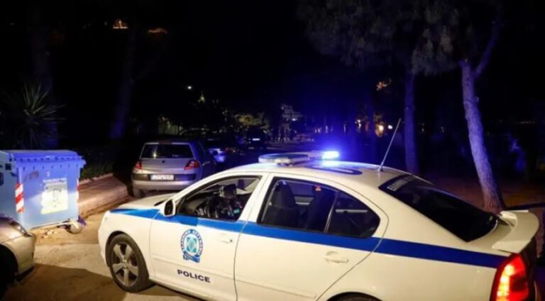 Συναγερμός στη Γλυφάδα: Έκρηξη σε συγκρότημα κατοικιών