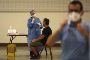 Σχεδόν 20.000 τα νέα κρούσματα στην Ελλάδα