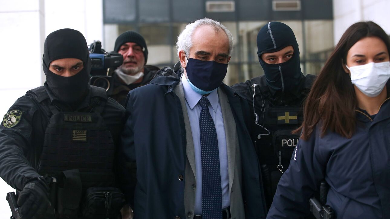 Σοκαριστική μαρτυρία: «Περίμεναν στη σειρά για να τον δουν λες και ήταν Μεσσίας»