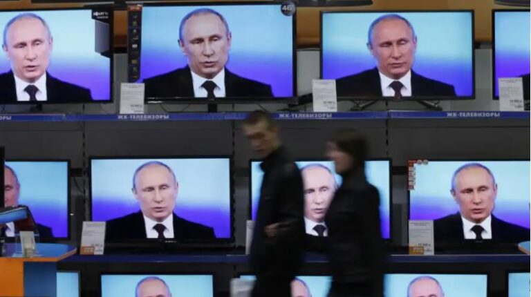 Ρωσία: Απαγορεύει τους όρους "εισβολή" και "επίθεση στην Ουκρανία" στα ΜΜΕ