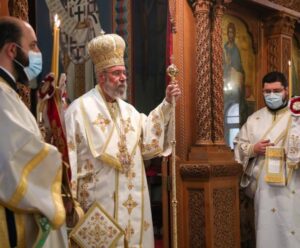 Άλλαξε στάση ο Αρχιεπίσκοπος: Δίνει.. "συγχωροχάρτι" στους ανεμβολίαστους ιερείς