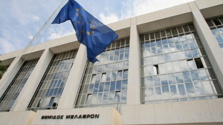 Παρέμβαση Άρειου Πάγου: «Σαρώστε» τις λέσχες φιλάθλων, «τρέξτε» τις δικογραφίες