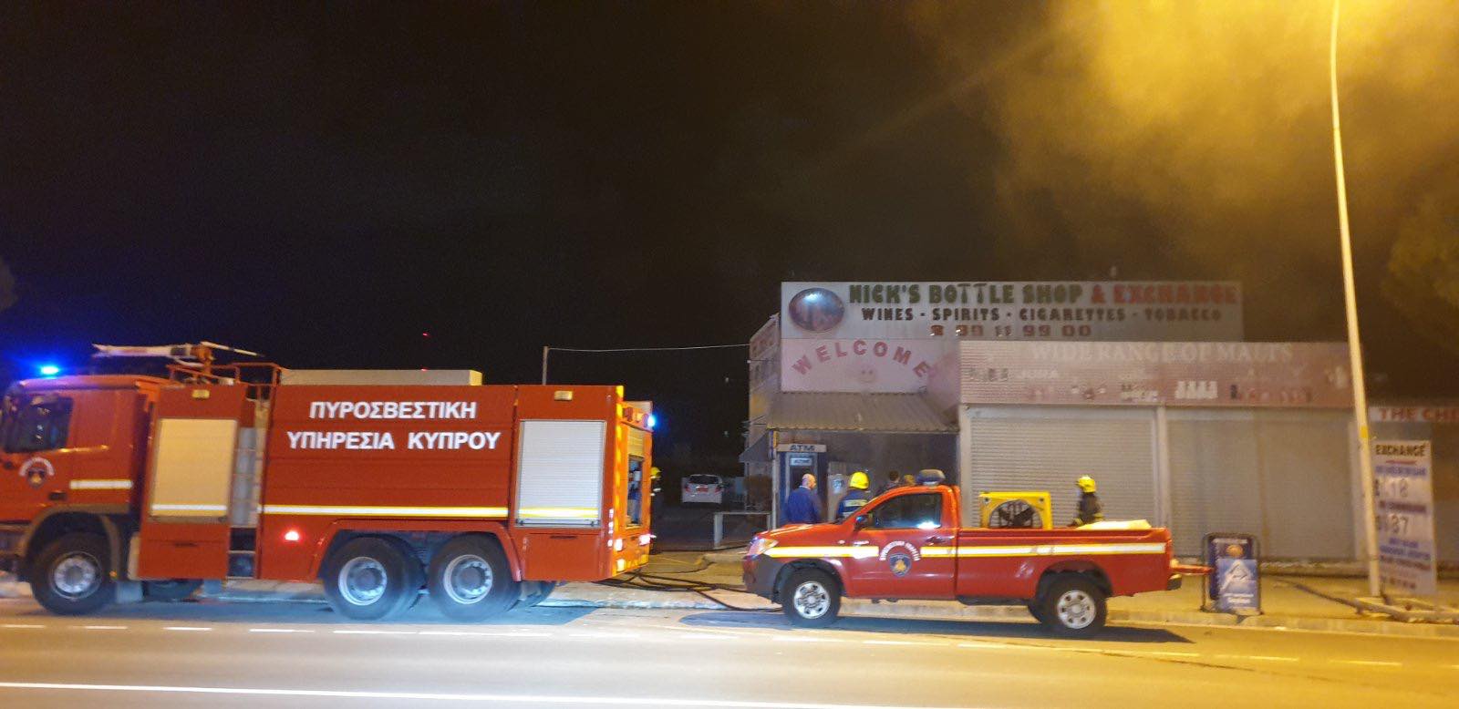 Στις φλόγες τυλίχθηκε κάβα οινοπνευματωδών ποτών στο Παραλίμνι