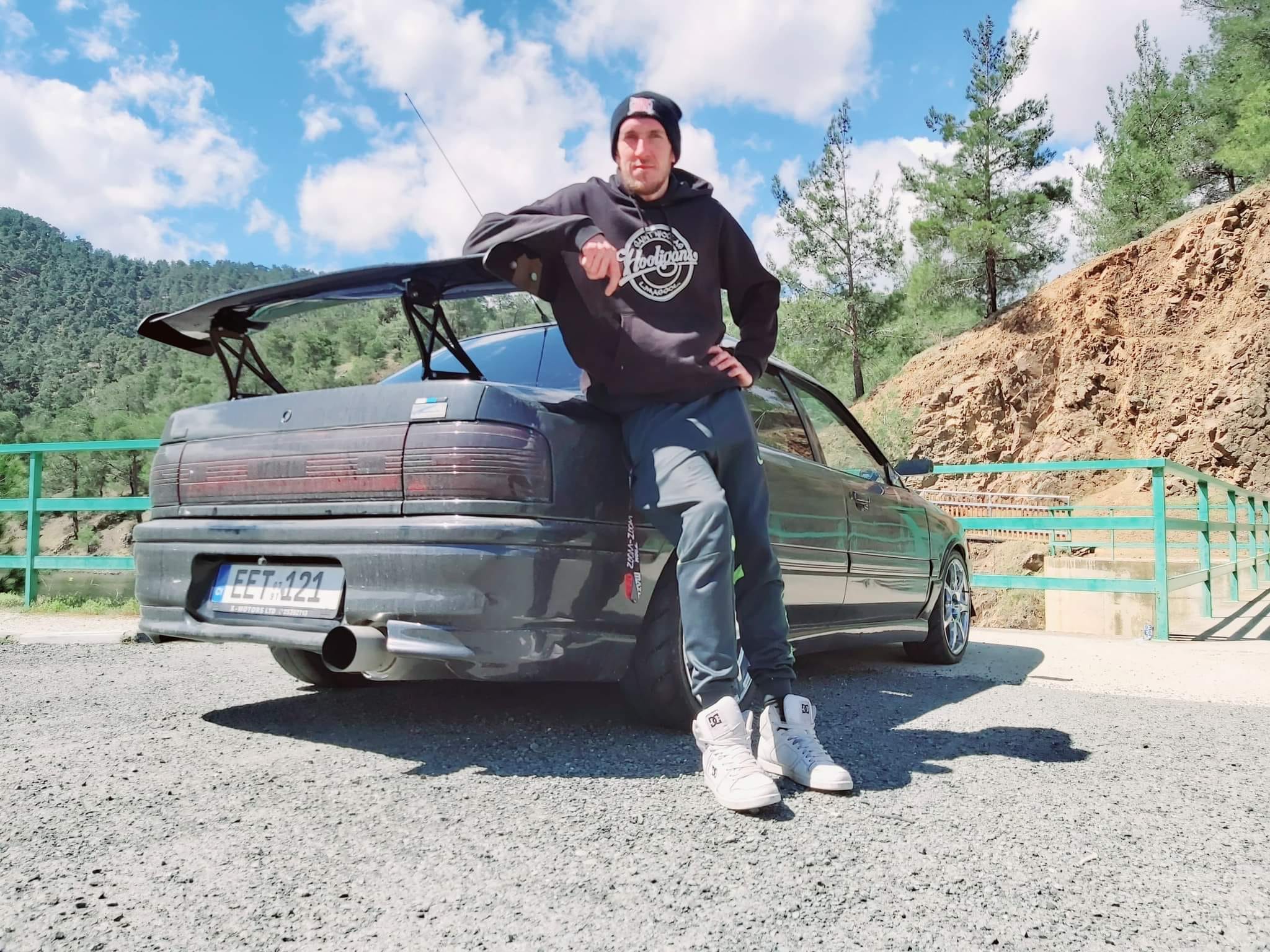 Στα δύσκολα από παιδί… θρήνος για τον άτυχο Γιώργο που ξεψύχησε στην άσφαλτο