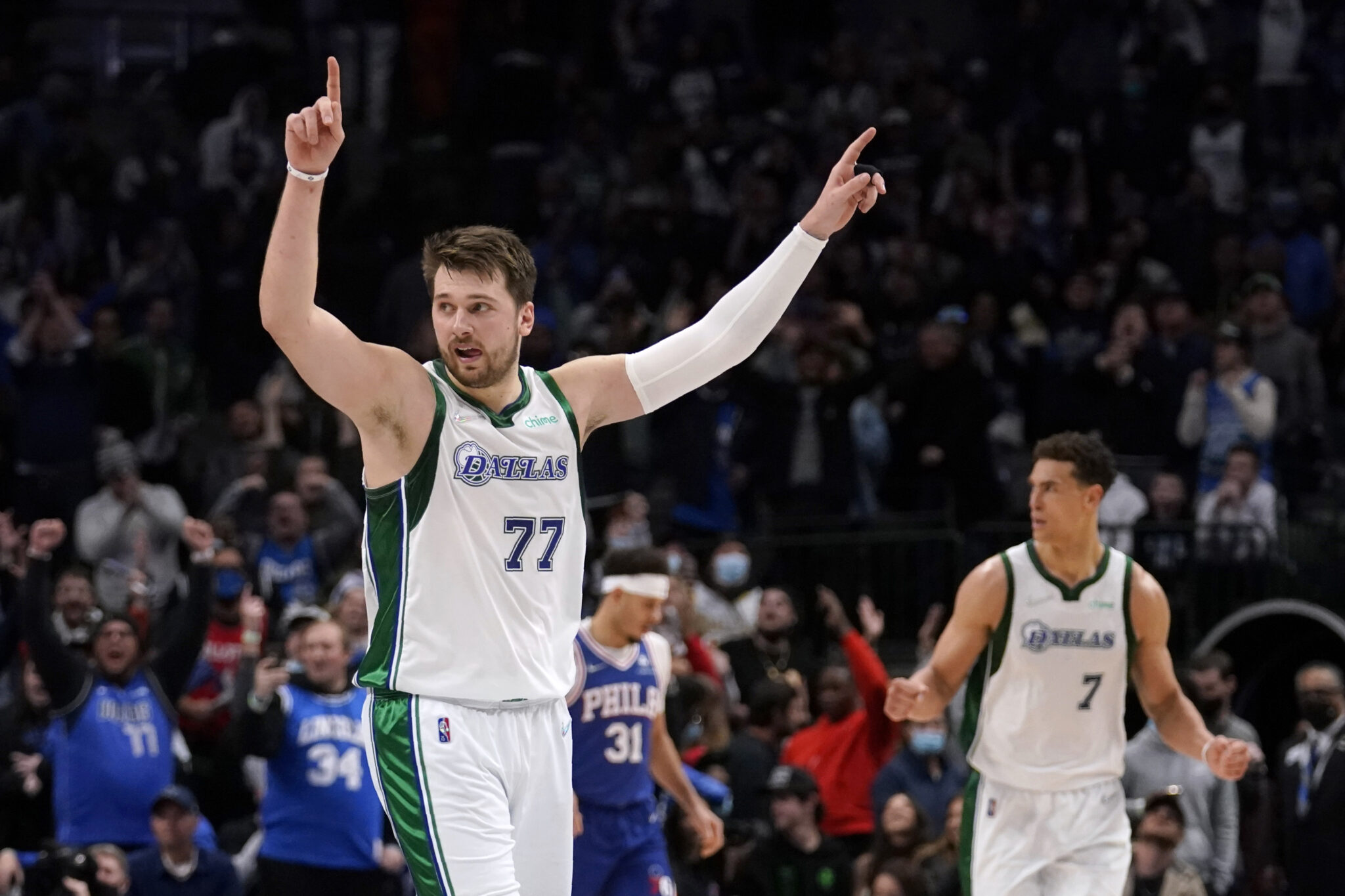 Τριπλ-νταμπλ ο Ντόντσιτς, νίκη για τους Μάβερικς