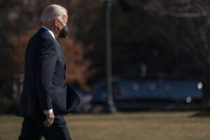 Δέσμευση Μπάιντεν σε Ζελένσκι για "γρήγορη και αποφασιστική" απάντηση στη Ρωσία