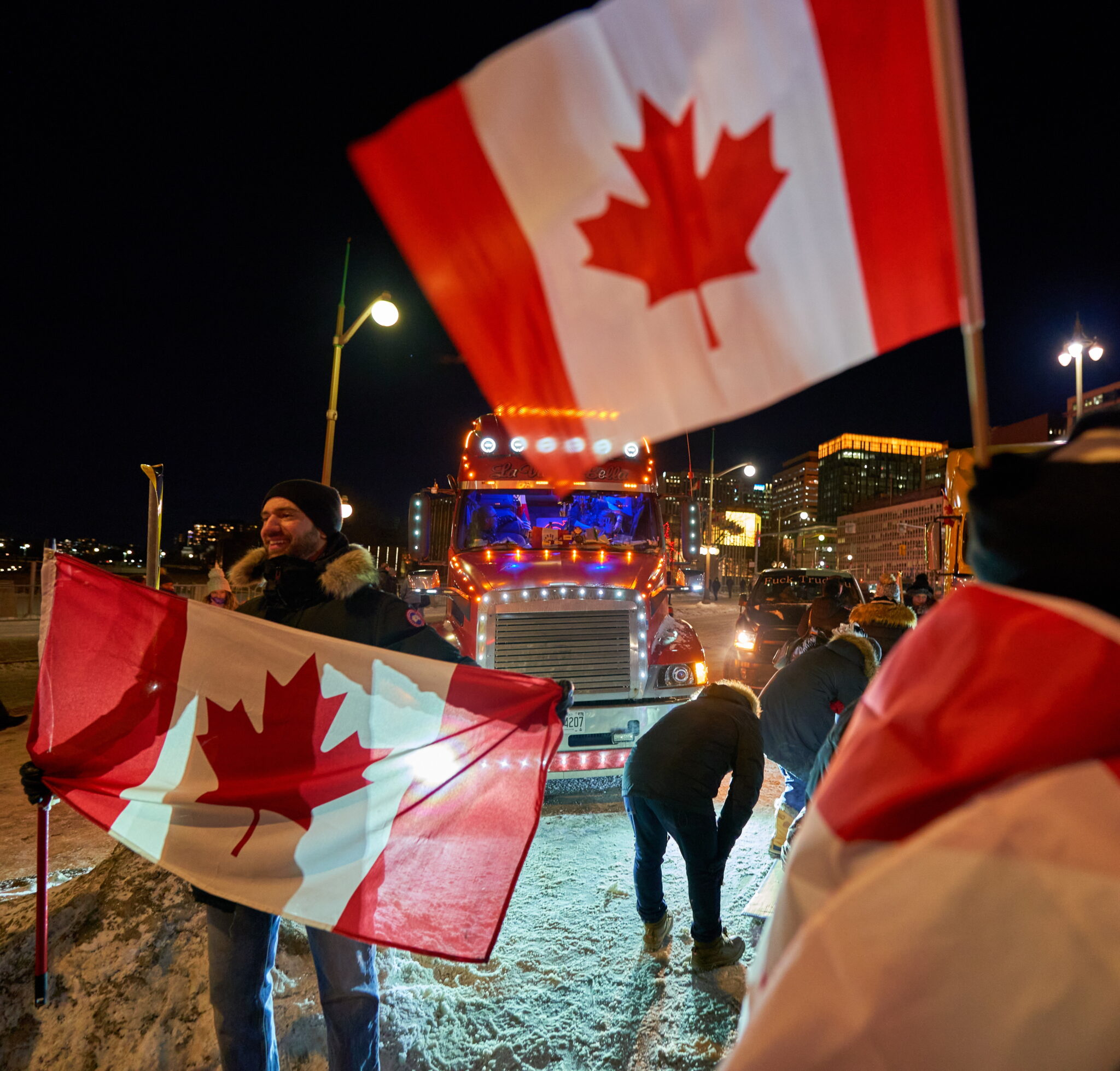 "Stop" στο εμπόριο ΗΠΑ-Καναδά από διαδηλωτές κατά των μέτρων για την πανδημία