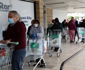 Δύσκολα τα βγάζουν πέρα οι Κύπριοι λόγω της ακρίβειας (ΒΙΝΤΕΟ)