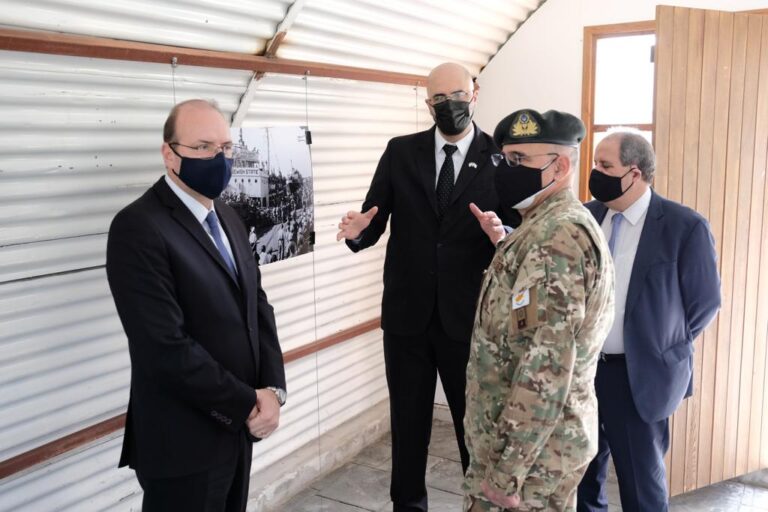 ΥΠΑΜ: Καταδίκασε τη Ρωσική εισβολή στην Ουκρανία (ΒΙΝΤΕΟ)