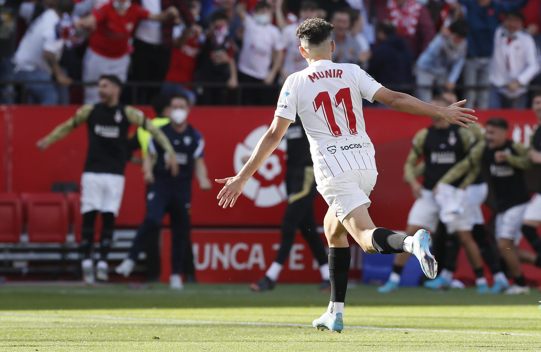 Πήρε το ντέρμπι της Ανδαλουσίας και συνεχίζει να κυνηγά τη Ρεάλ η Σεβίλλη