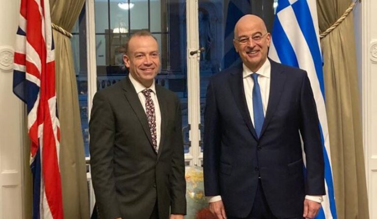 Συνάντηση Δένδια-Χίτον Χάρις: Στο επίκεντρο Κυπριακό, τουρκική στάση, Ουκρανικό