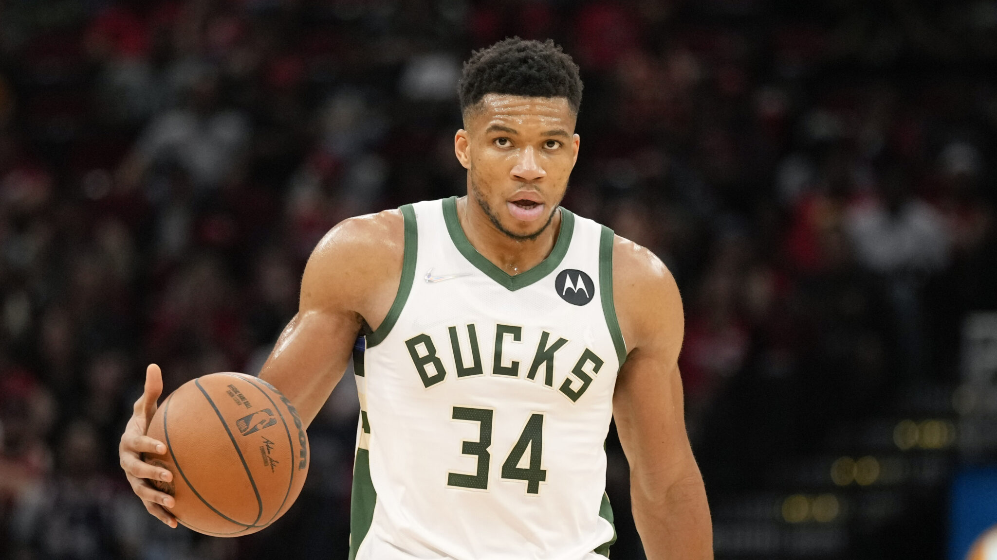 Αντετοκούνμπο: «Δεν με νοιάζουν οι 50άρες, να κερδίζουμε μόνο»