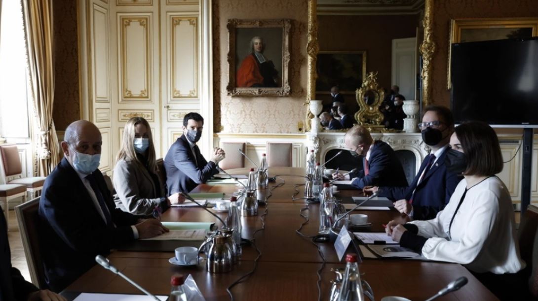 "Η Λευκορωσία αξίζει κάτι καλύτερο από το να γίνει υποτελής της Ρωσίας"