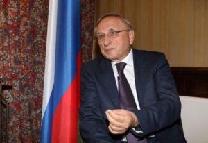 Η Μόσχα δεν έχει σχέδια εισβολής στην Ουκρανία, λέει ο Οσάτσι