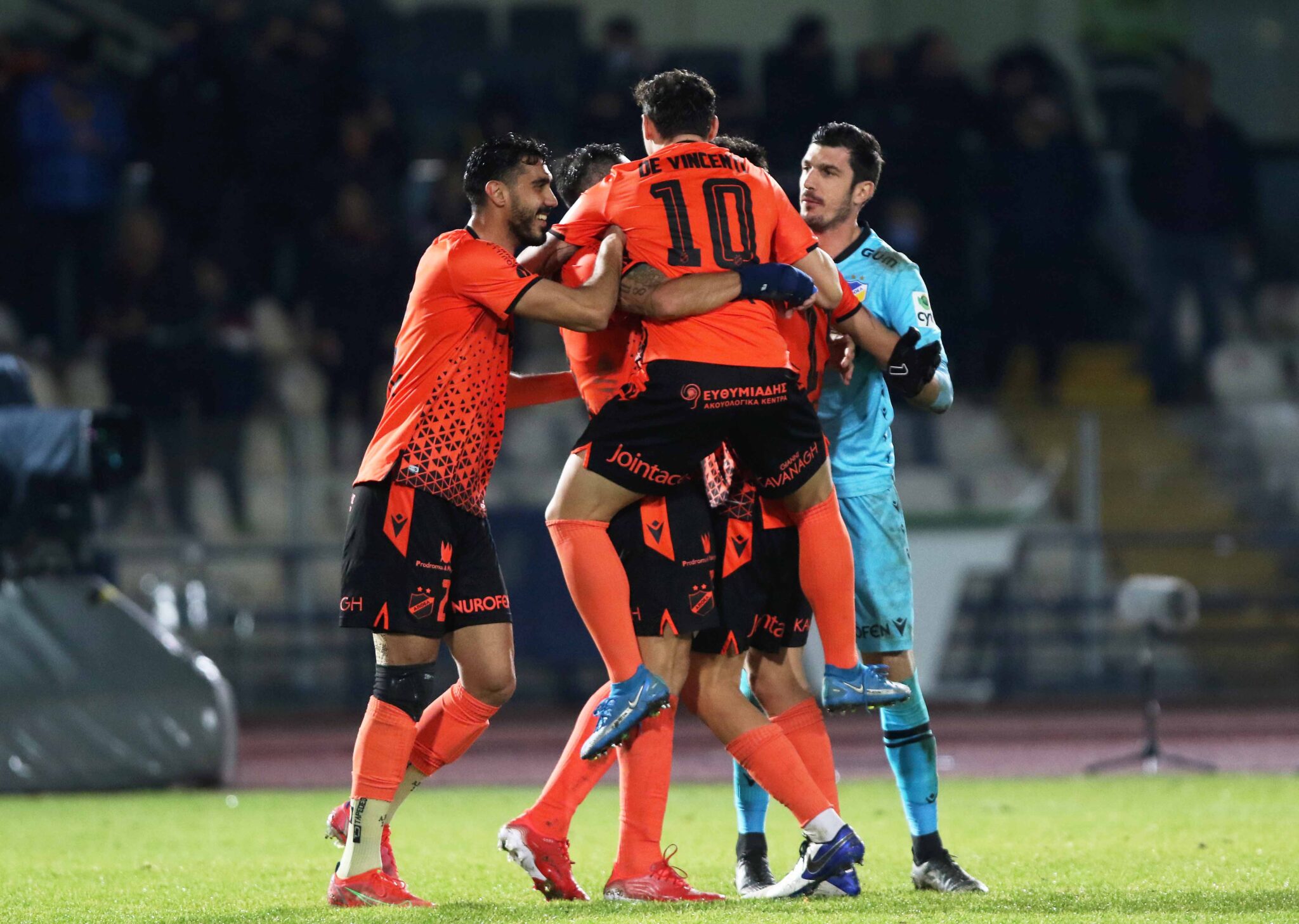 Πανηγύρια… τέλος στον ΑΠΟΕΛ, «στροφή» εκ νέου στη δουλειά