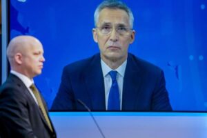 Στόλτενμπεργκ: Ανησυχούμε ότι η Ρωσία αναζητεί πρόσχημα για εισβολή