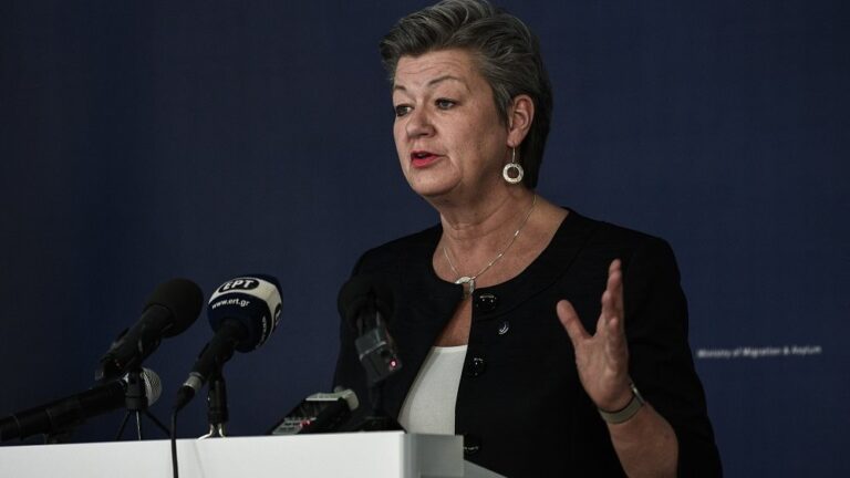 Ουκρανία: "Τετάστιος κίνδυνος" παιδιά πρόσφυγες να πέσουν θύματα διακινητών