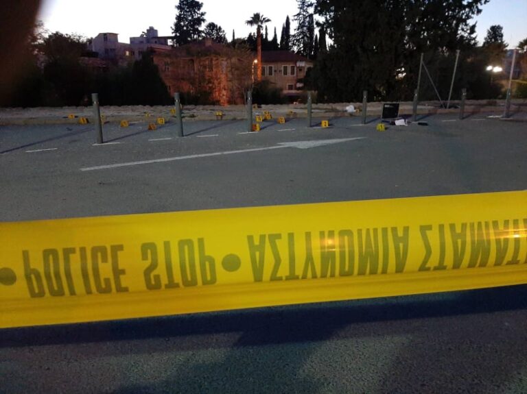 Άγρια συμπλοκή με μαχαιρώματα στην Πάφο: Τραυματίστηκαν πατέρας και γιος