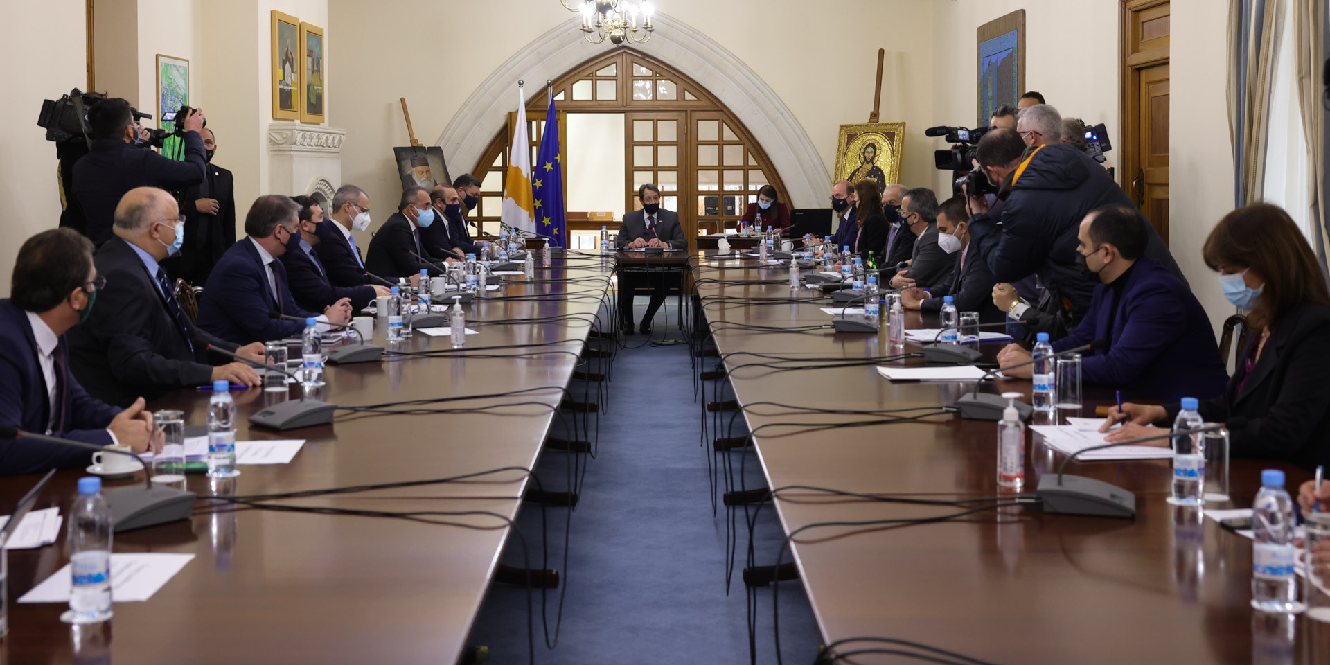 Σε εγρήγορση ο κρατικός μηχανισμός, διαχειρίσιμες οι επιπτώσεις από το Ουκρανικό