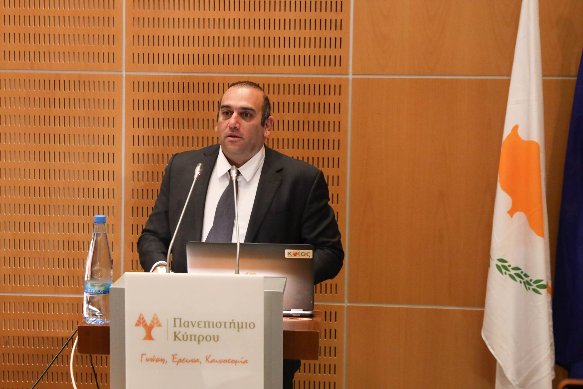 Καρούσος εφ όλης της ύλης: Το Cyprus Flight Pass, τα ακριβά έργα και οι Ουκρανοί