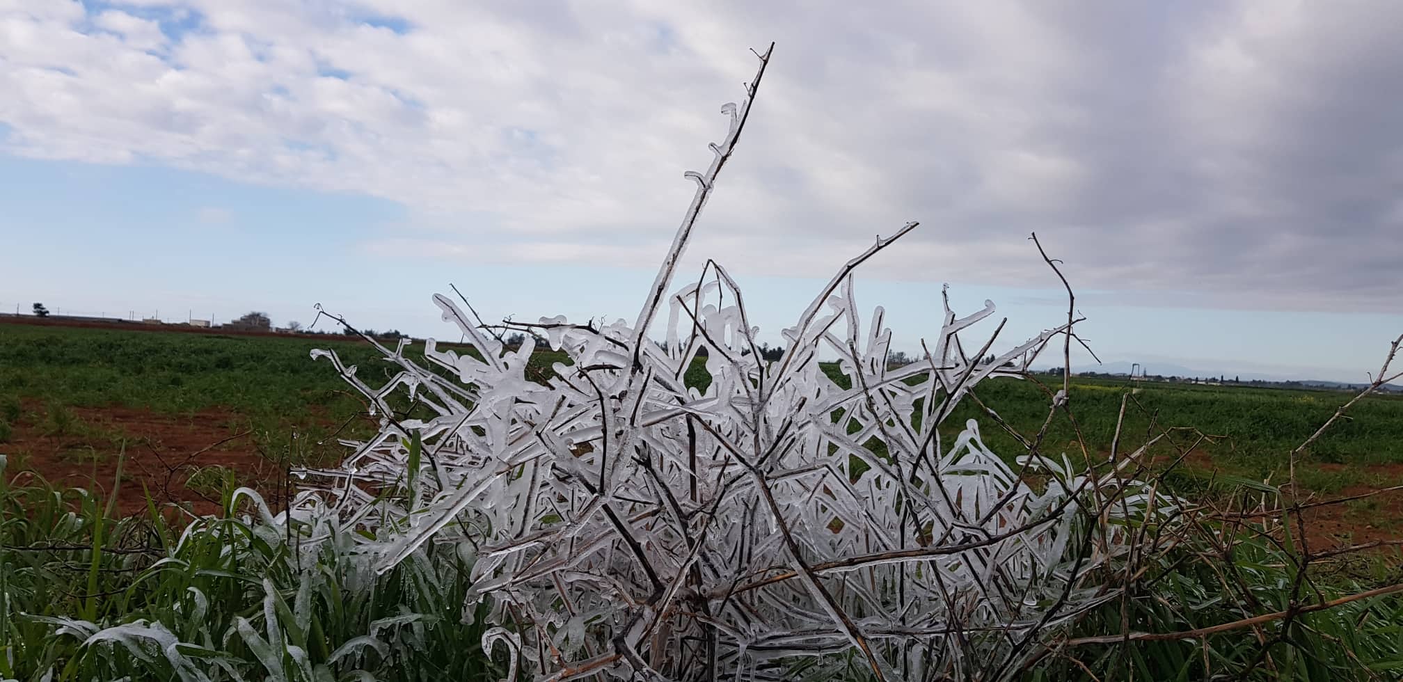 Απροσπέλαστοι δρόμοι στα ορεινά λόγω παγετού