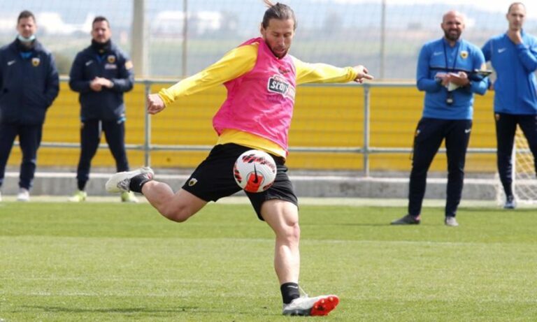 Έτοιμος να παίξει ο Κριχόβιακ