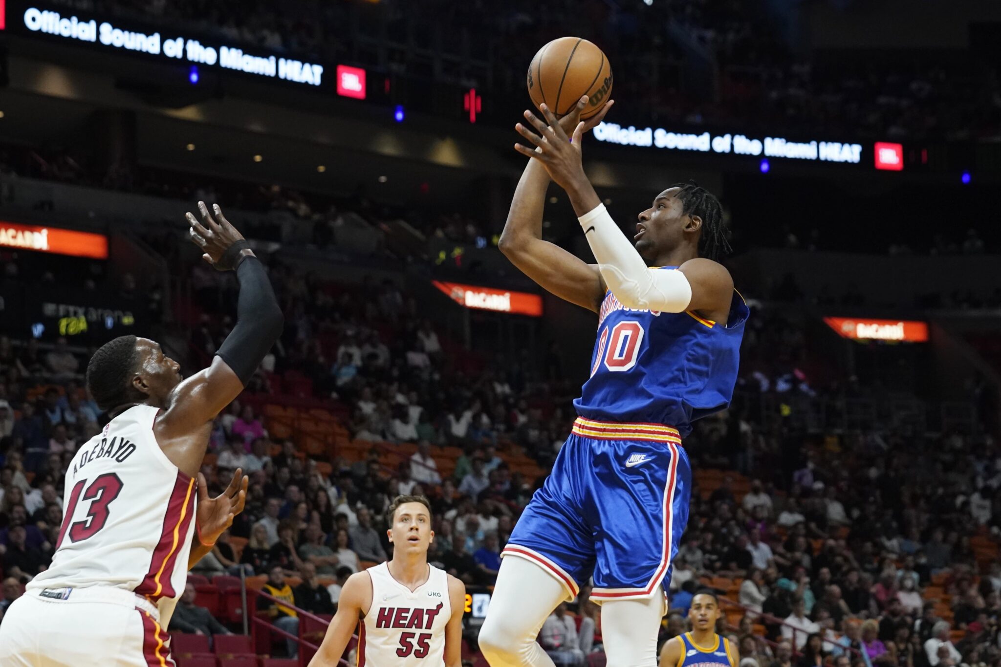 Μεγάλες νίκες για Γουόριορς-Γκρίζλις, σαρωτικοί οι Σέλτικς