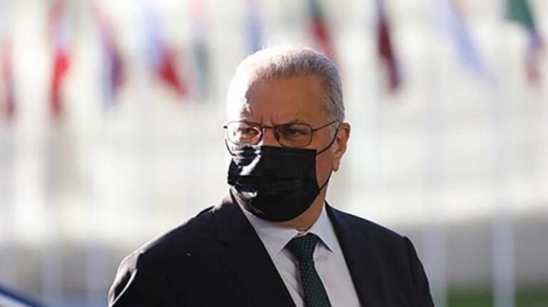 ΥΠΕΣ: Κατατέθηκαν 700 αιτήσεις από ουκρανούς πρόσφυγες για προστασία