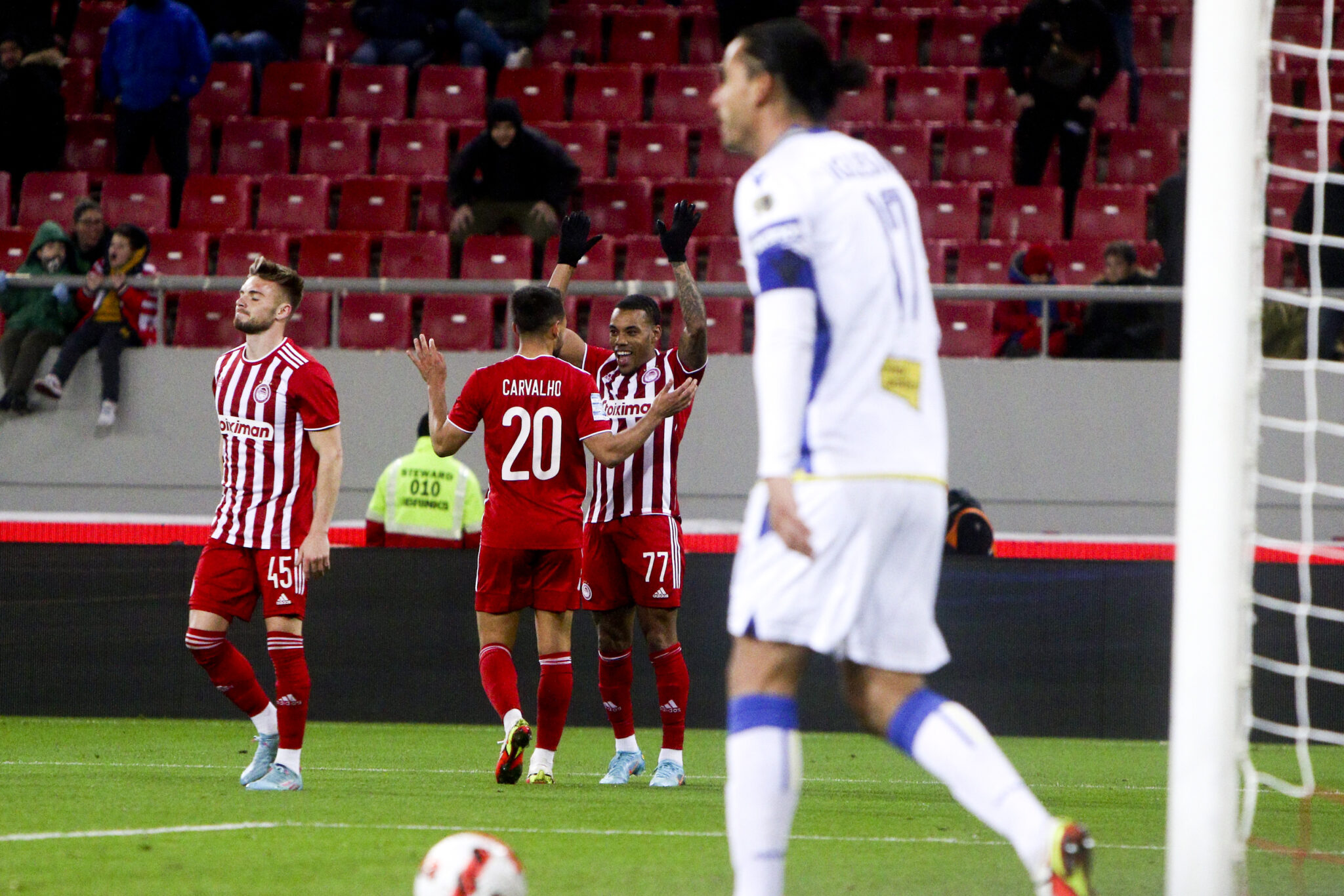 Ολυμπιακός… πέντε αστέρων