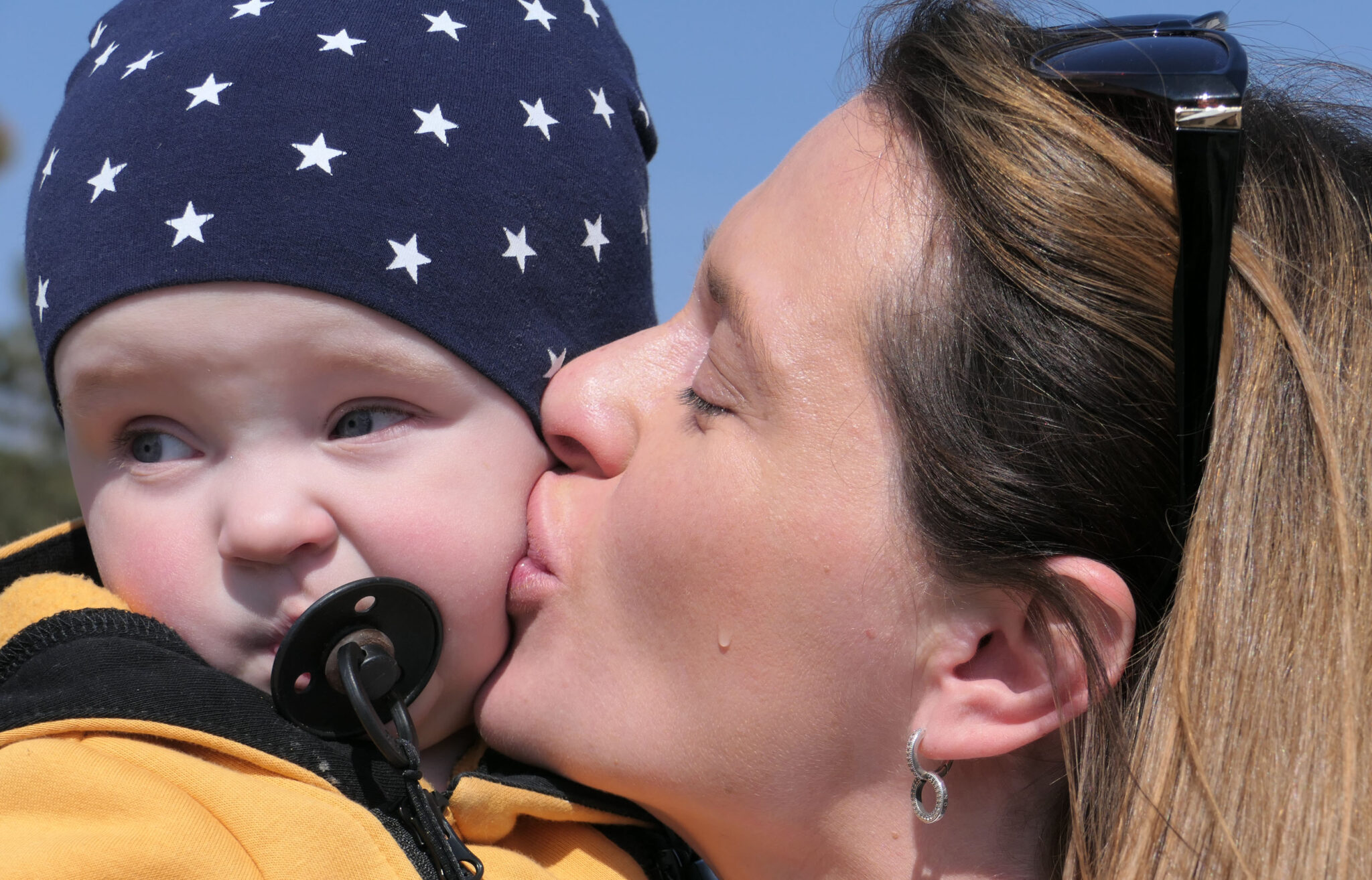 ΒΙΝΤΕΟ&ΦΩΤΟ: Στα σύνορα Ρουμανίας-Ουκρανίας οι Κύπριοι εθελοντές γιατροί