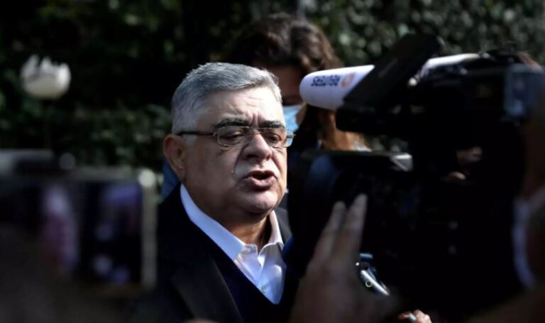 Διασωληνώθηκε ο Νίκος Μιχαλολιάκος μετά από επιπλοκές της Covid