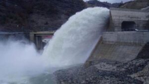 Βροχές "χρυσάφι": Υπερχείλισε και το φράγμα της Κανναβιού