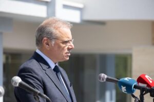 Η Τουρκία παρουσιάζεται ως «επιτήδειος ουδέτερος» στον πόλεμο λέει ο ΥΠΕΣ