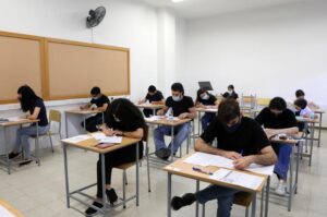 Έντονες διαφωνίες για τον αποκλεισμό ανεξεταστέων τελειόφοιτων από Παγκύπριες