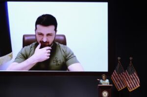 Ζελένσκι – Μπάιντεν συζήτησαν νέες κυρώσεις και συγκεκριμένη αμυντική υποστήριξη