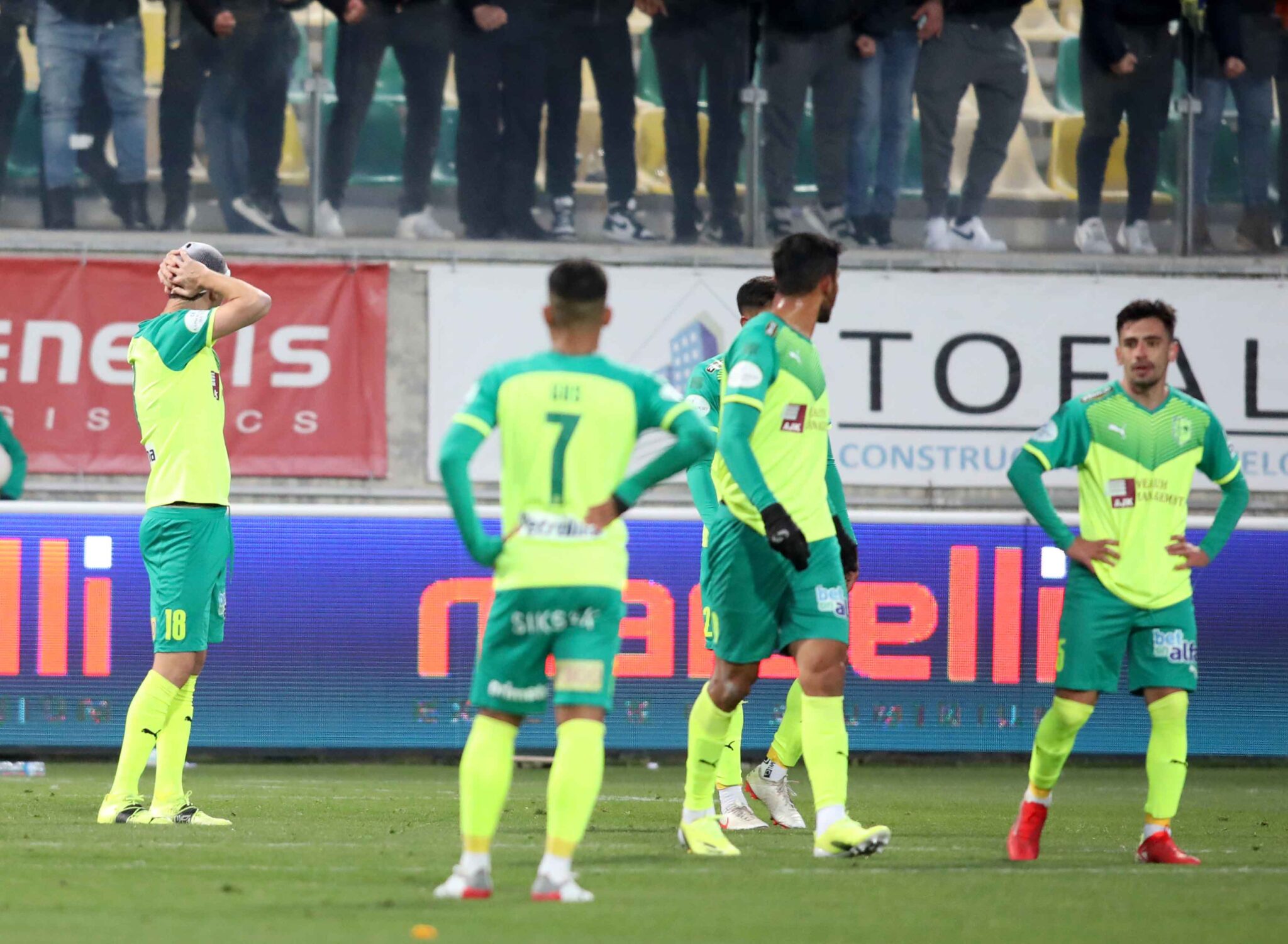 Έπαιξε και… έχασε η ΑΕΚ, όμως καλείται να δει παρακάτω