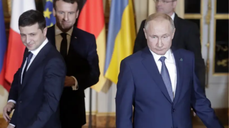 «Σημάδια προθυμίας»: Τι φαίνεται να αλλάζει στις συνομιλίες Μόσχας-Κιέβου