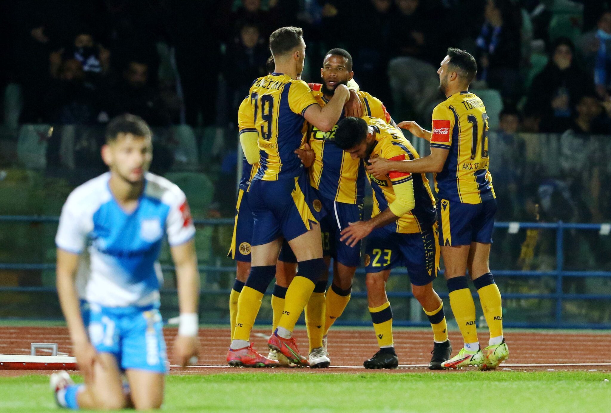 Έφερε… τούμπα τον συμπολίτη η ΑΕΛ και έφυγε για οκτάδα (ΦΩΤΟ & ΒΙΝΤΕΟ)