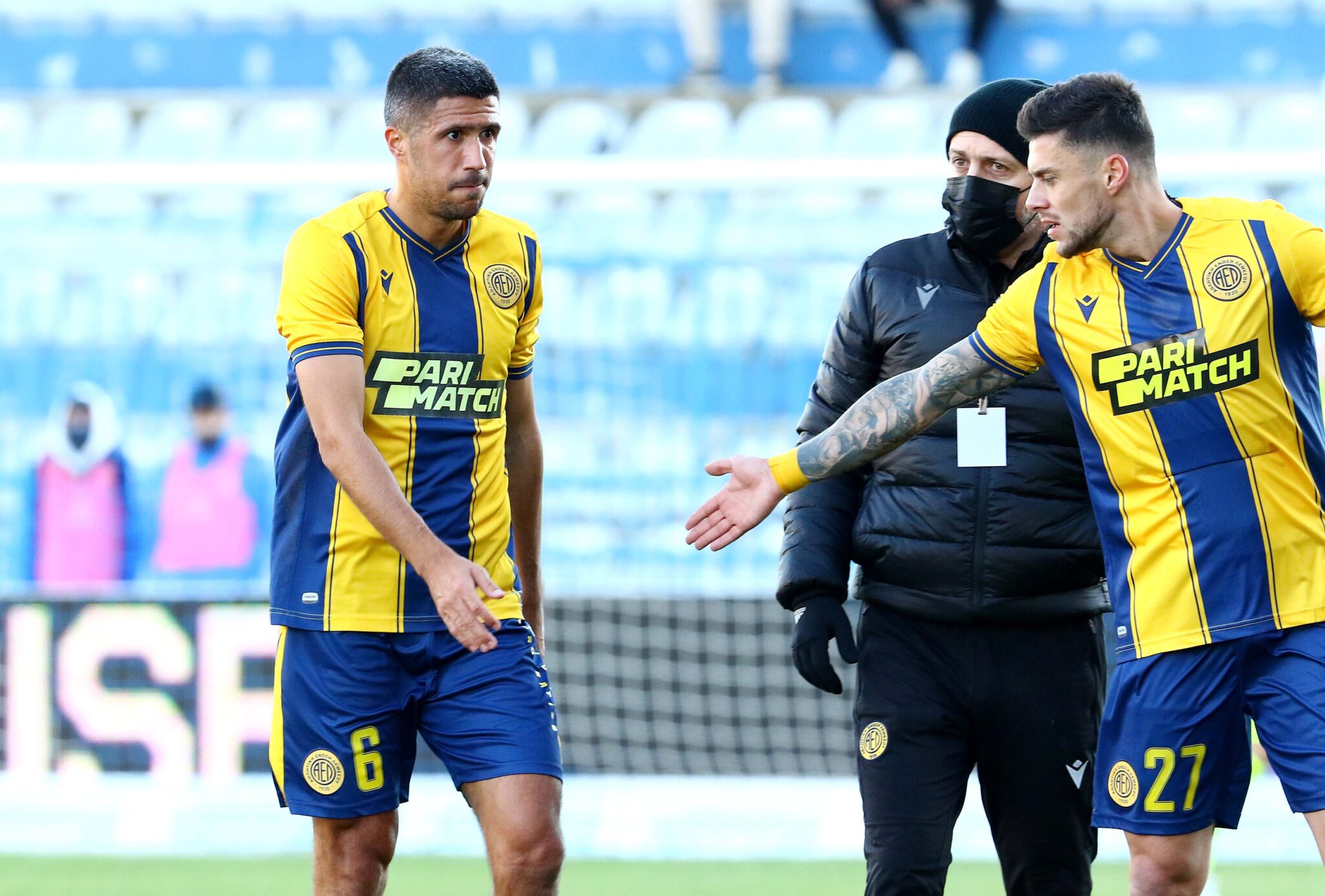 Ξεκαθαρίζει για δύο στην ΑΕΛ