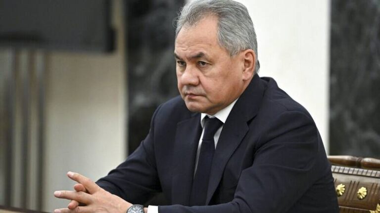 Η Μόσχα δίνει τέλος στις φήμες για την υγεία του υπουργού Άμυνας της