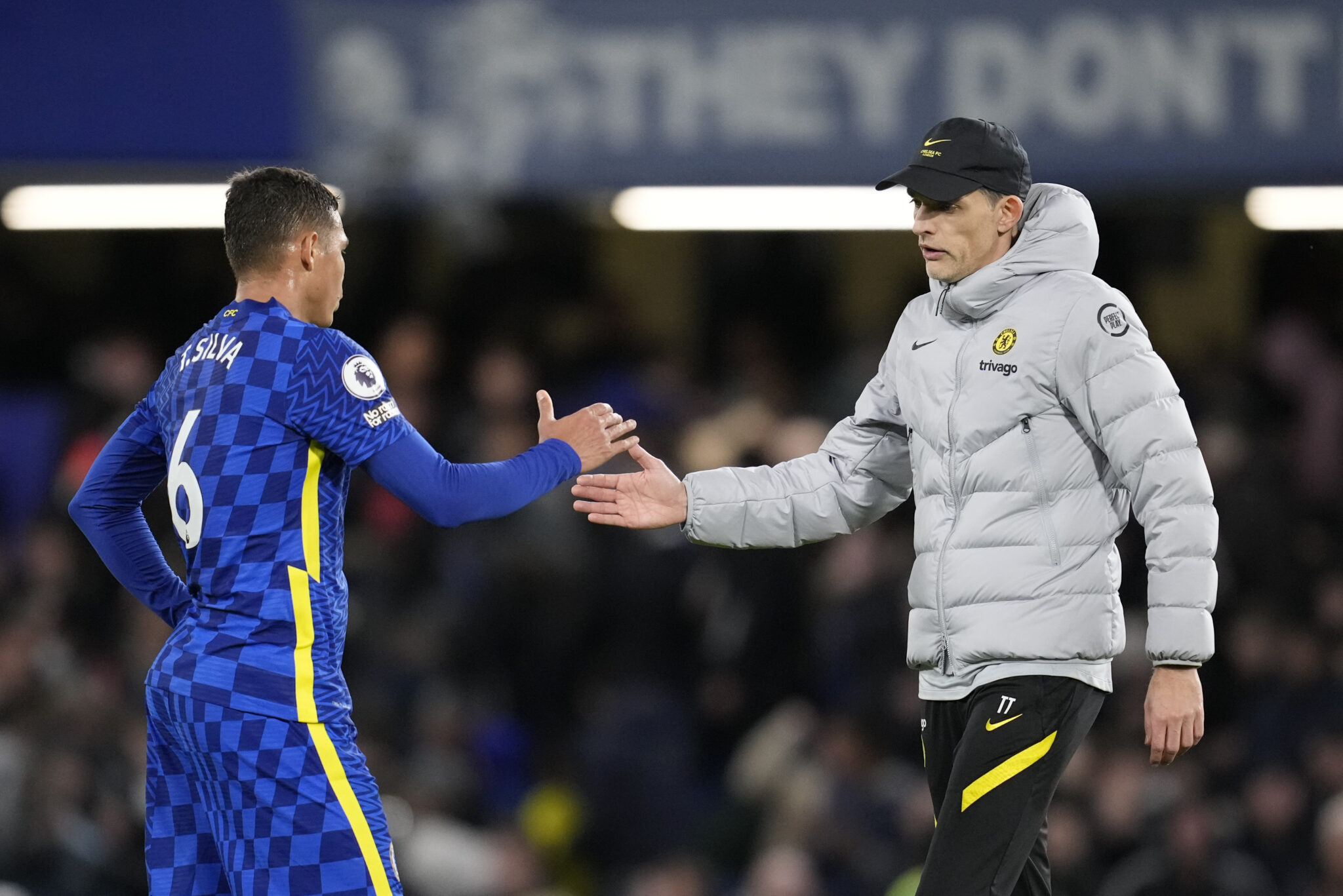 Τούχελ: «Όσο έχουμε φανέλες και πούλμαν, θα είμαστε παρόντες στα ματς»