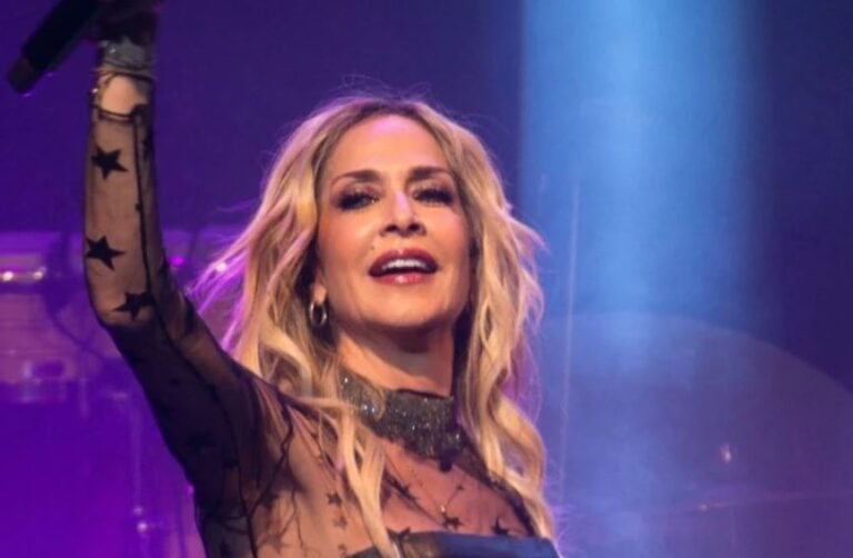 Άννα Βίσση: Παίζει «Ρουκ Ζουκ» στο καμαρίνι της – Απολαυστικό video