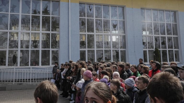 Το Κίεβο κατηγορεί τη Μόσχα ότι κρατά σε ρωσικές φυλακές άμαχους Ουκρανούς