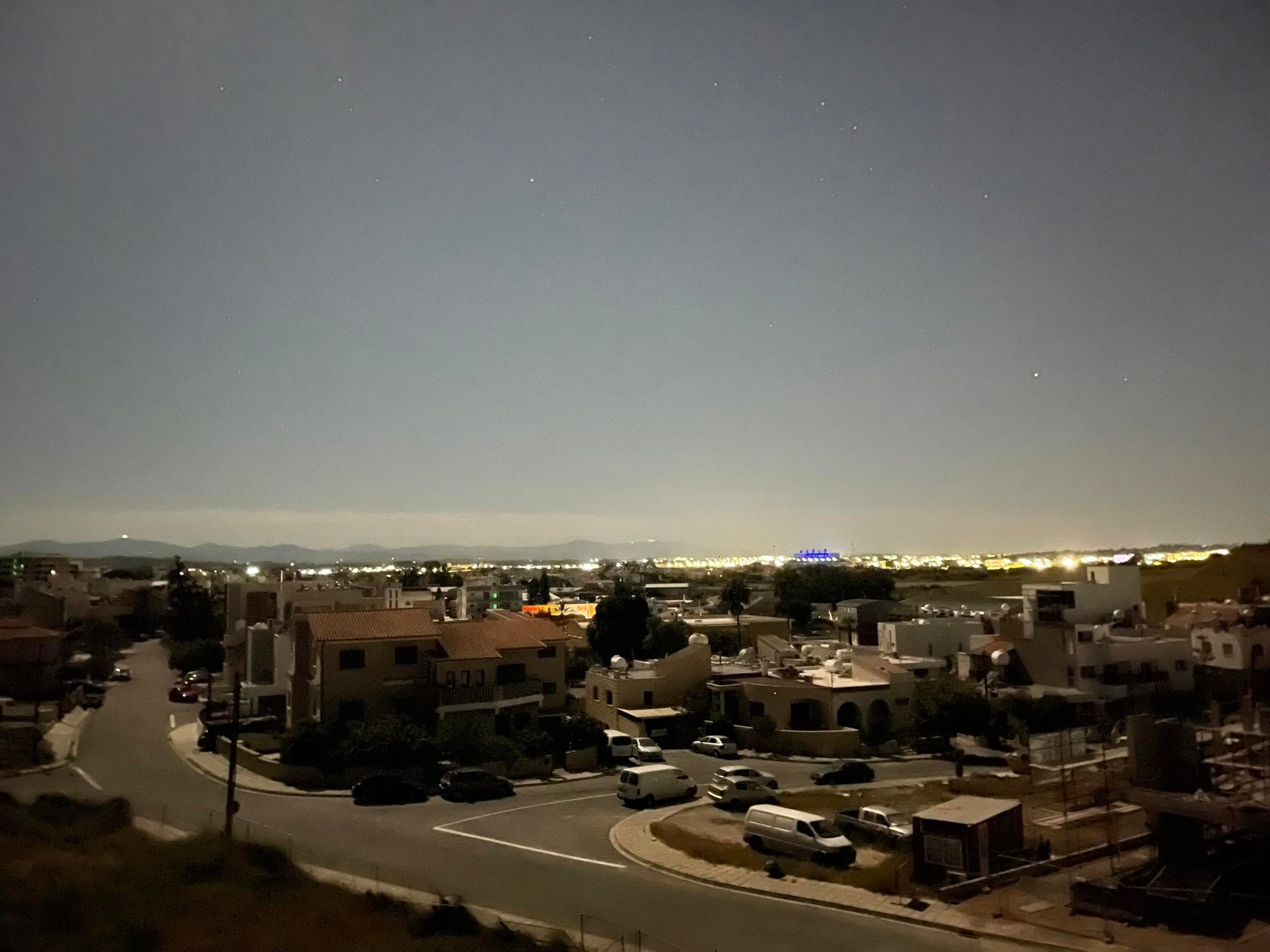 Πενήντα megavat ρεύμα από τα κατεχόμενα για το μεταμεσονύχτιο "black out" (VID)