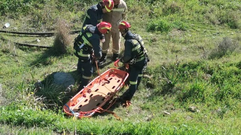 Επιχείρηση διάσωσης 12χρονου που κατέπεσε σε γκρεμό στην Επ. Λευκωσίας