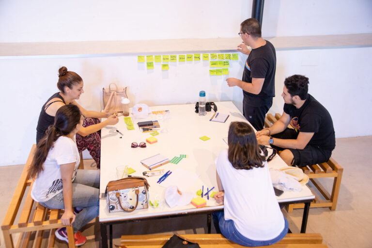 Ενθαρρύνοντας τη συμμετοχή των νέων στις διαδικασίες λήψης αποφάσεων