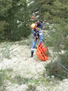 Βόλτα ηλικιωμένου σε δάσος της Πάφου κατέληξε σε περιπέτεια